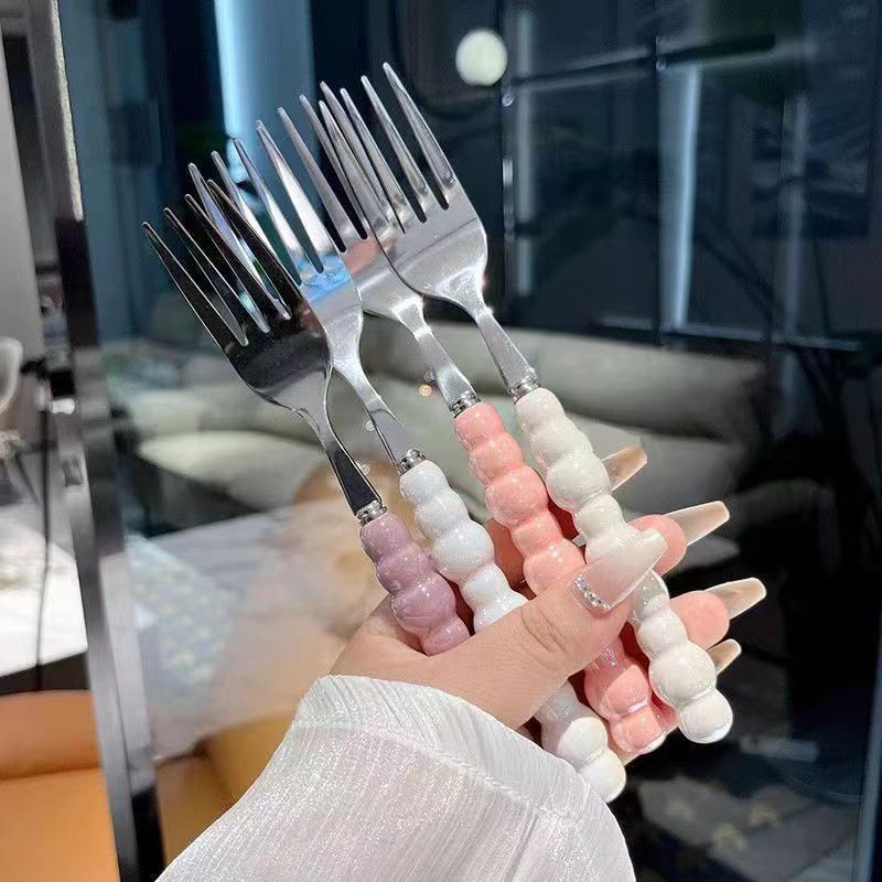 Pearl Handle Fork For Dessert  - Kitchen Gadgets For Seniors avis et prix