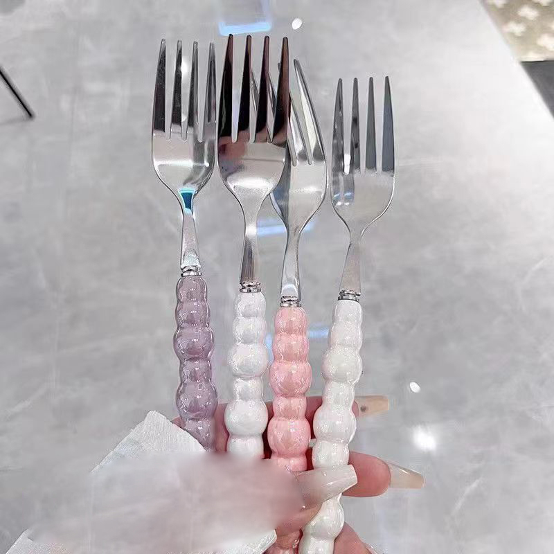Pearl Handle Fork For Dessert  - Kitchen Gadgets For Seniors avis et prix