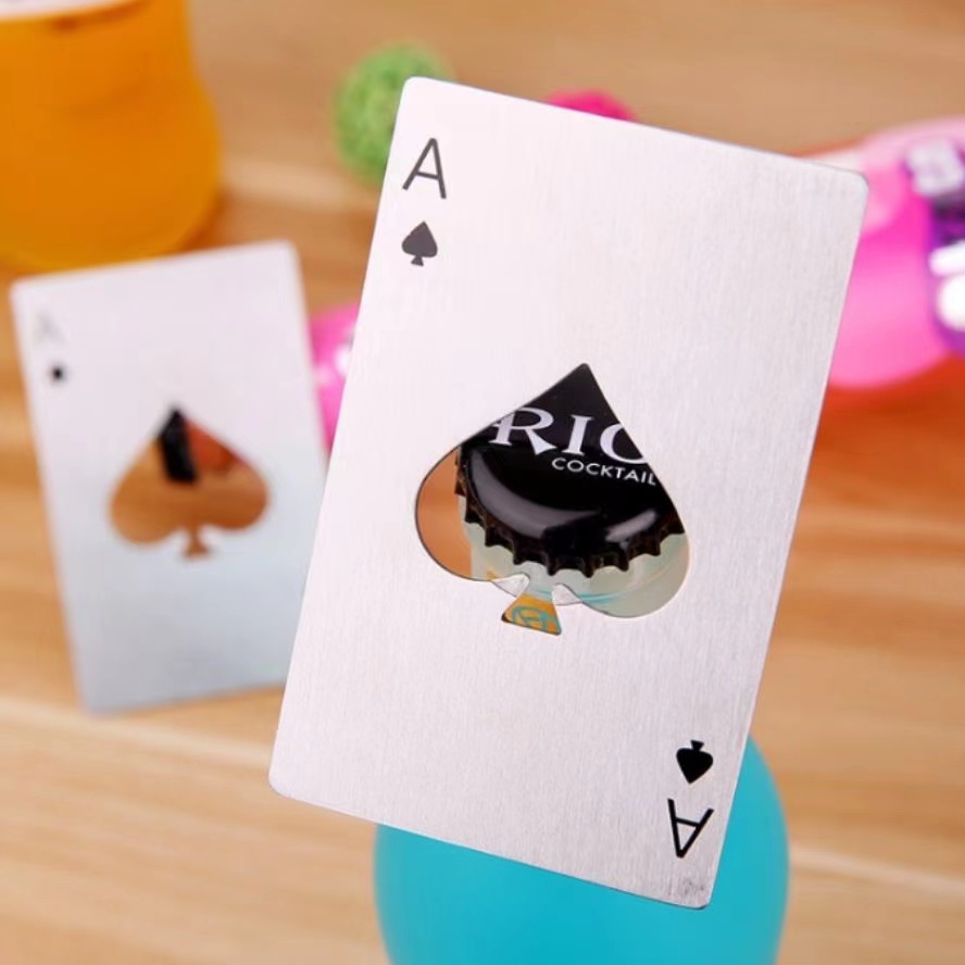 Beer Bottle Opener Poker A Car - Kitchen Gadgets For Seniors avis et prix
